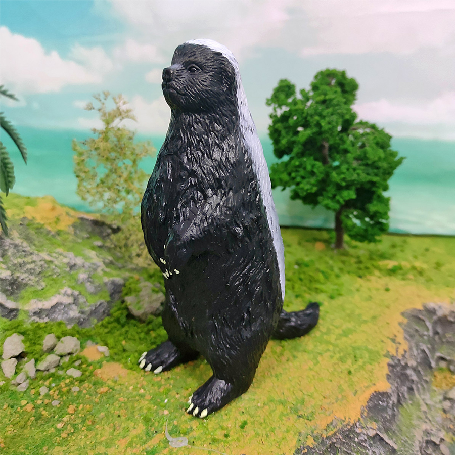 Realistic Honey Badger Model S - Kids Education Picture reseña y precio